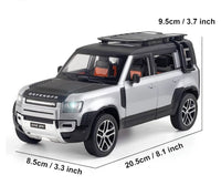 Land Rover Defender 1:24 diecast toy car front angle view