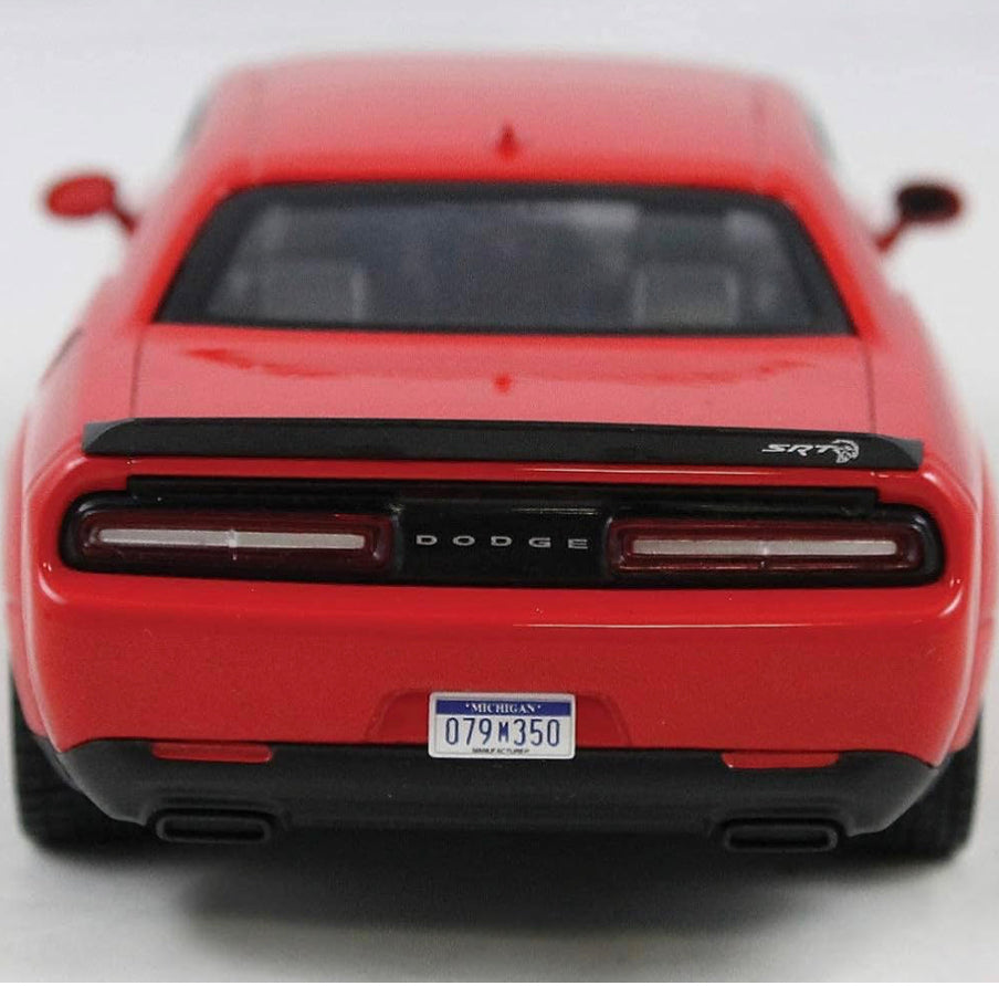 2018 Dodge Challenger SRT Hellcat Widebody 1:24 product image 6