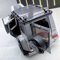 Mercedes-Benz G550 1:24 diecast toy car interior detail