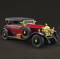 Vintage Classic 1:24 diecast toy car opening detail