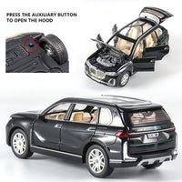 BMW X7 1:24 diecast toy car interior detail