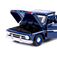 Chevrolet C10 Fleetside 1:24 diecast toy car side view