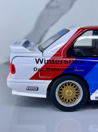 BMW M3 E30 DTM 1:24 diecast toy car interior detail