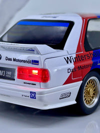 BMW M3 E30 DTM 1:24 diecast toy car top view
