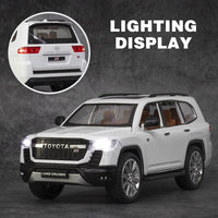 Toyota Land Cruiser Prado 1:24 diecast toy car side view