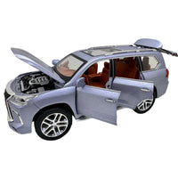 Lexus LX570 1:24 diecast toy car front angle view