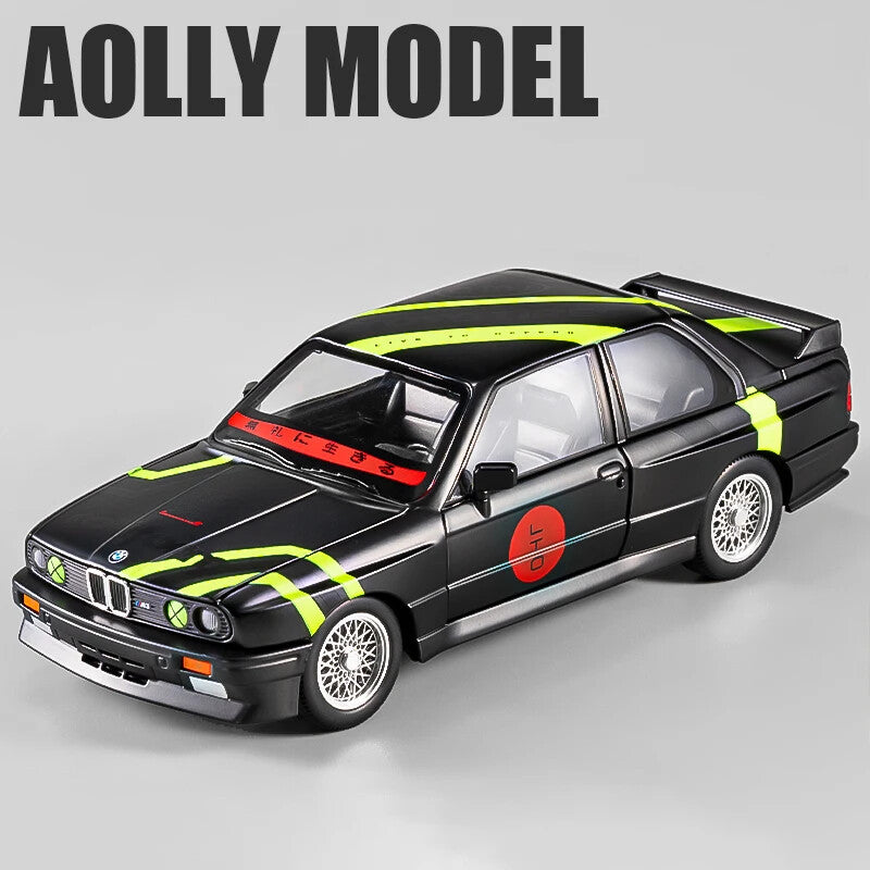 BMW M3 E30 DTM 1:24 diecast toy car side view