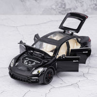 Porsche Panamera 1:24 diecast toy car interior detail