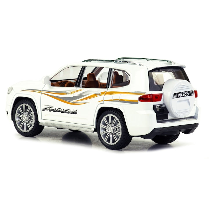 Toyota Land Cruiser Prado 1:24 diecast toy car front angle view