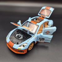 Porsche Panamera Gulf 1:24 diecast toy car interior detail