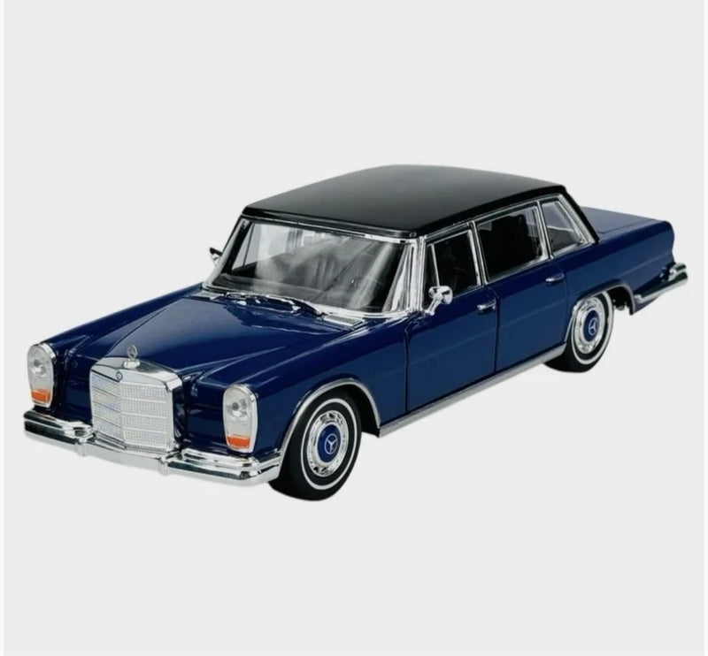 Vintage Mercedes 600 Pullman 1:24 diecast toy car main product photo
