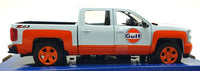 Chevrolet Silverado Z71 Gulf 1:24 diecast toy car interior detail