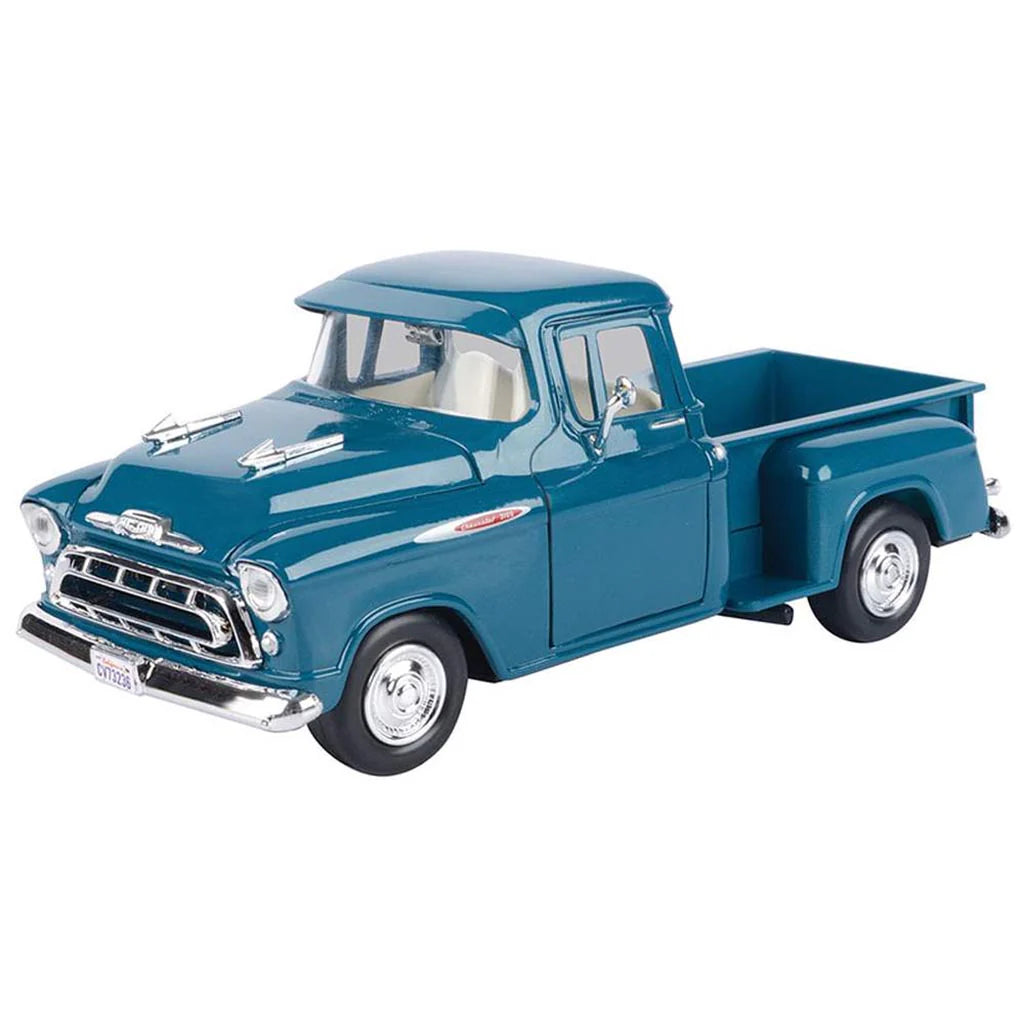 Chevrolet 3100 Stepside 1:24 diecast toy car side view