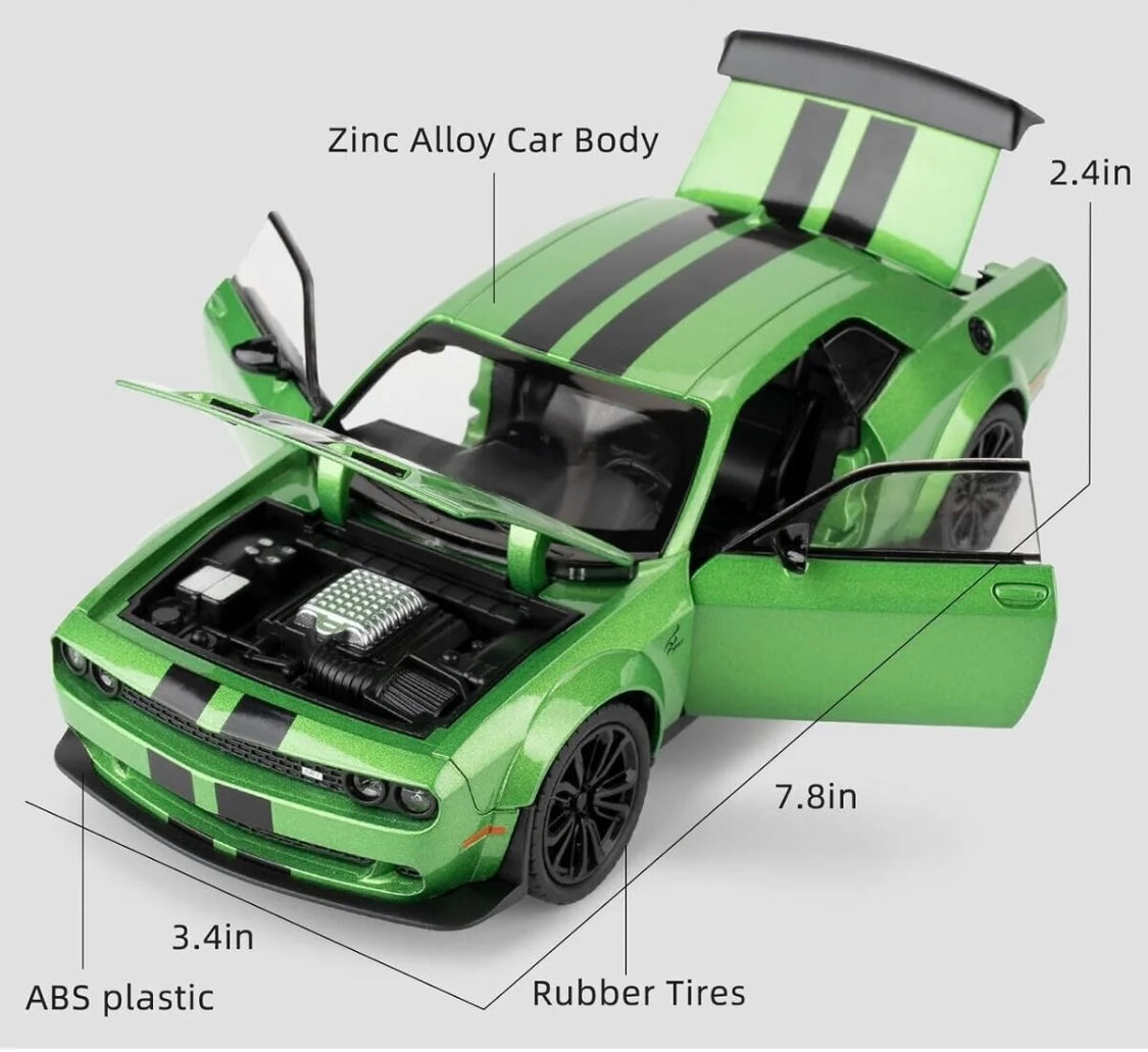 Dodge Challenger SRT Hellcat 1:24 diecast toy car side view