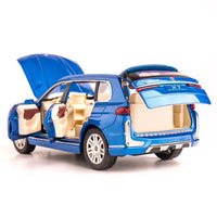 BMW X7 1:24 diecast toy car wheel detail