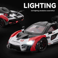 McLaren Senna GTR 1:24 diecast toy car wheel detail