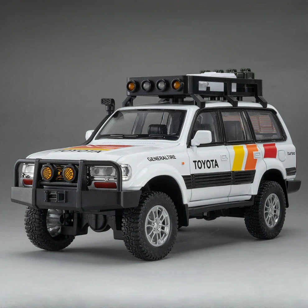 Toyota Land Cruiser LC80 1:24 diecast toy car side view