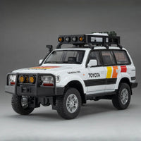 Toyota Land Cruiser LC80 1:24 diecast toy car side view