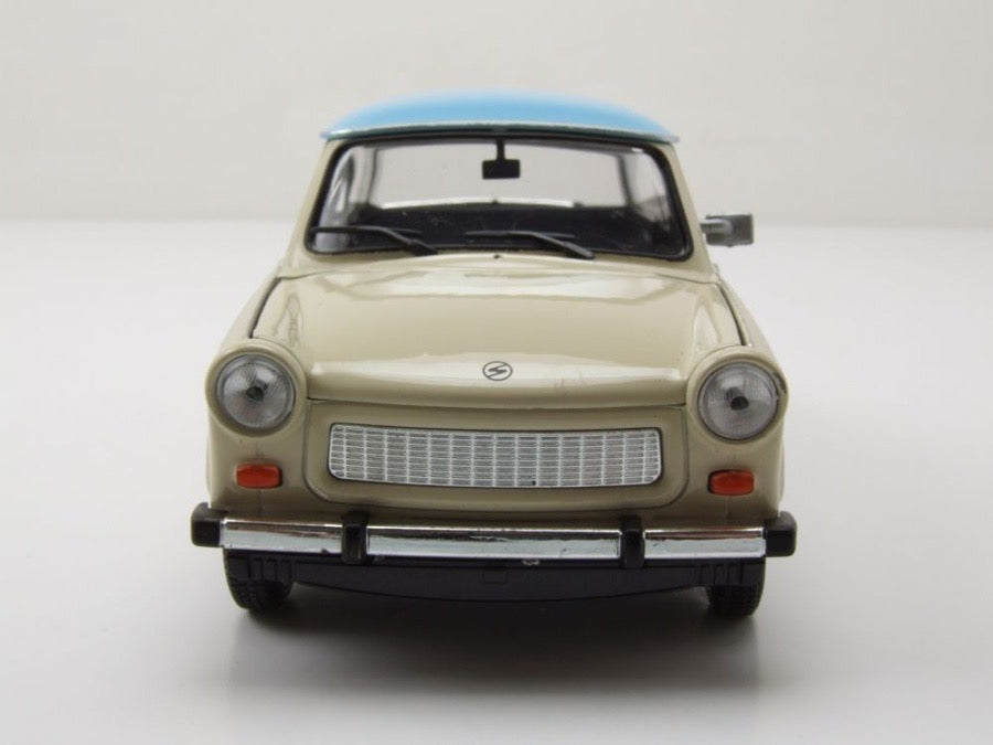 Trabant 601 (Trabbi) 1:24 Diecast Toy Car product image 7
