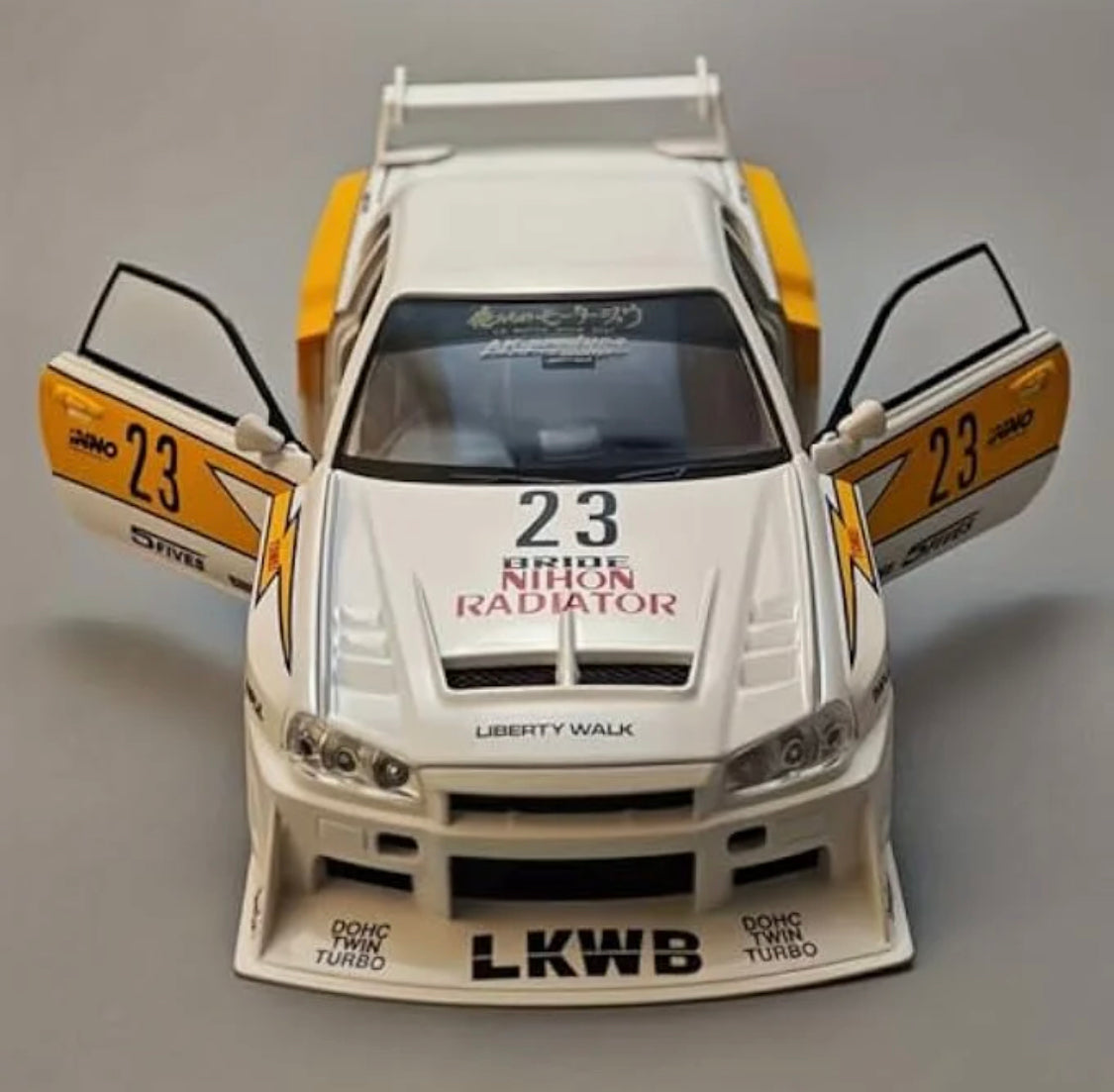 GT-R Skyline Die-Cast Model 1:24 image 2