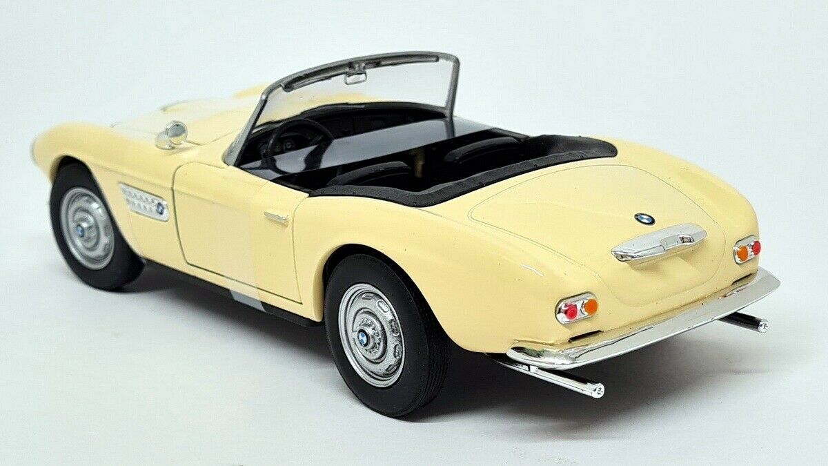 BMW 507 Roadster 1:24 Diecast Toy Car product image 4