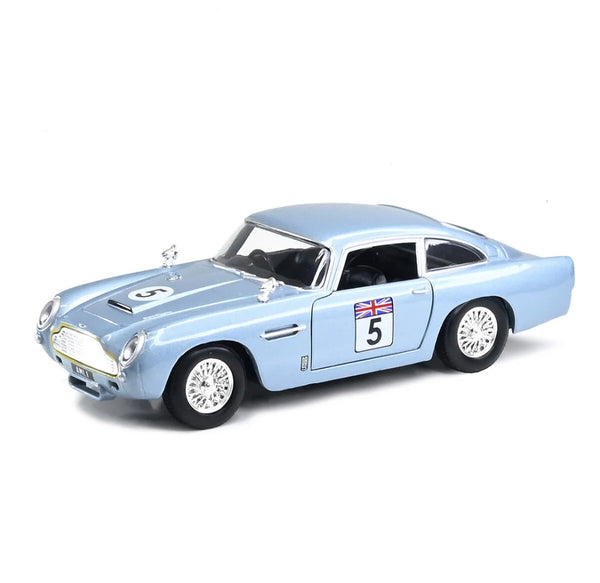 Aston Martin DB5 1:24 Diecast Toy Car product image 1