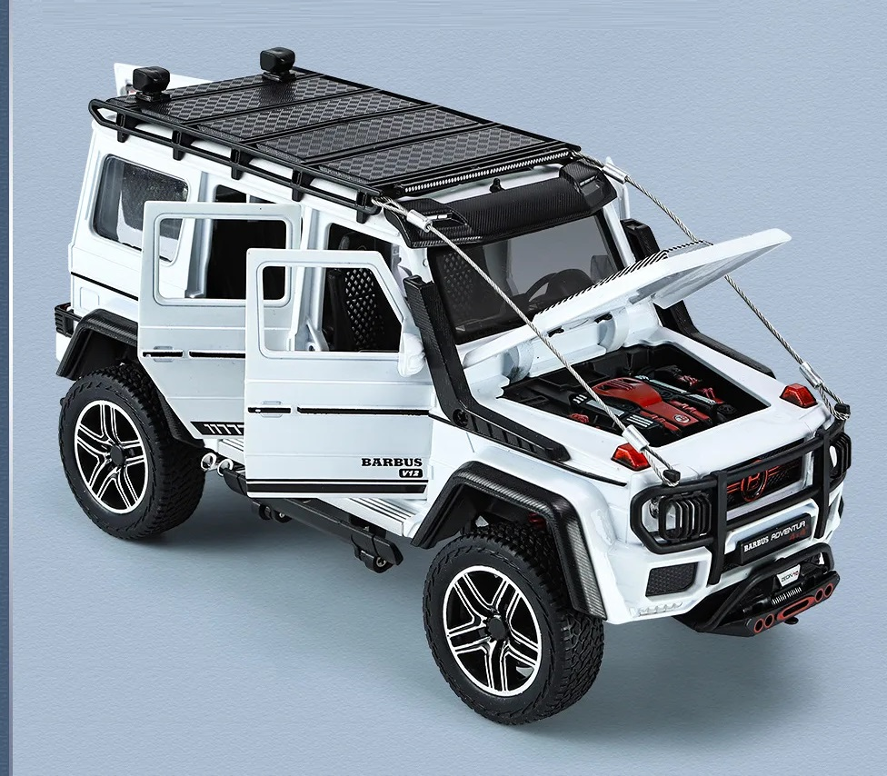 Mercedes-Benz G550 1:24 diecast toy car product detail view