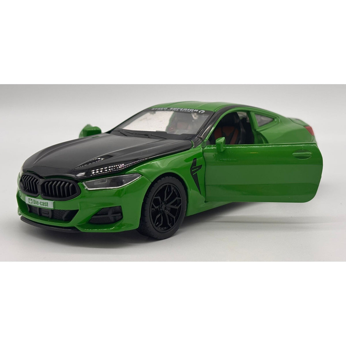 BMW M8 1:24 Diecast Toy Car product image 2