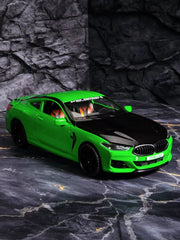BMW M8 1:24 Diecast Toy Car product image 4