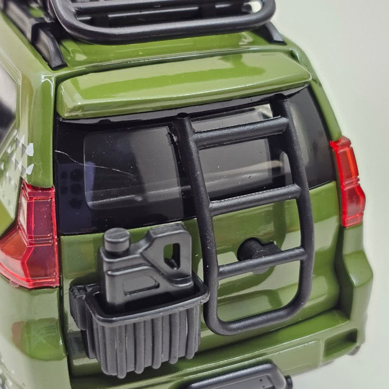 Toyota Fortuner 1:24 Diecast Toy SUV product image 5