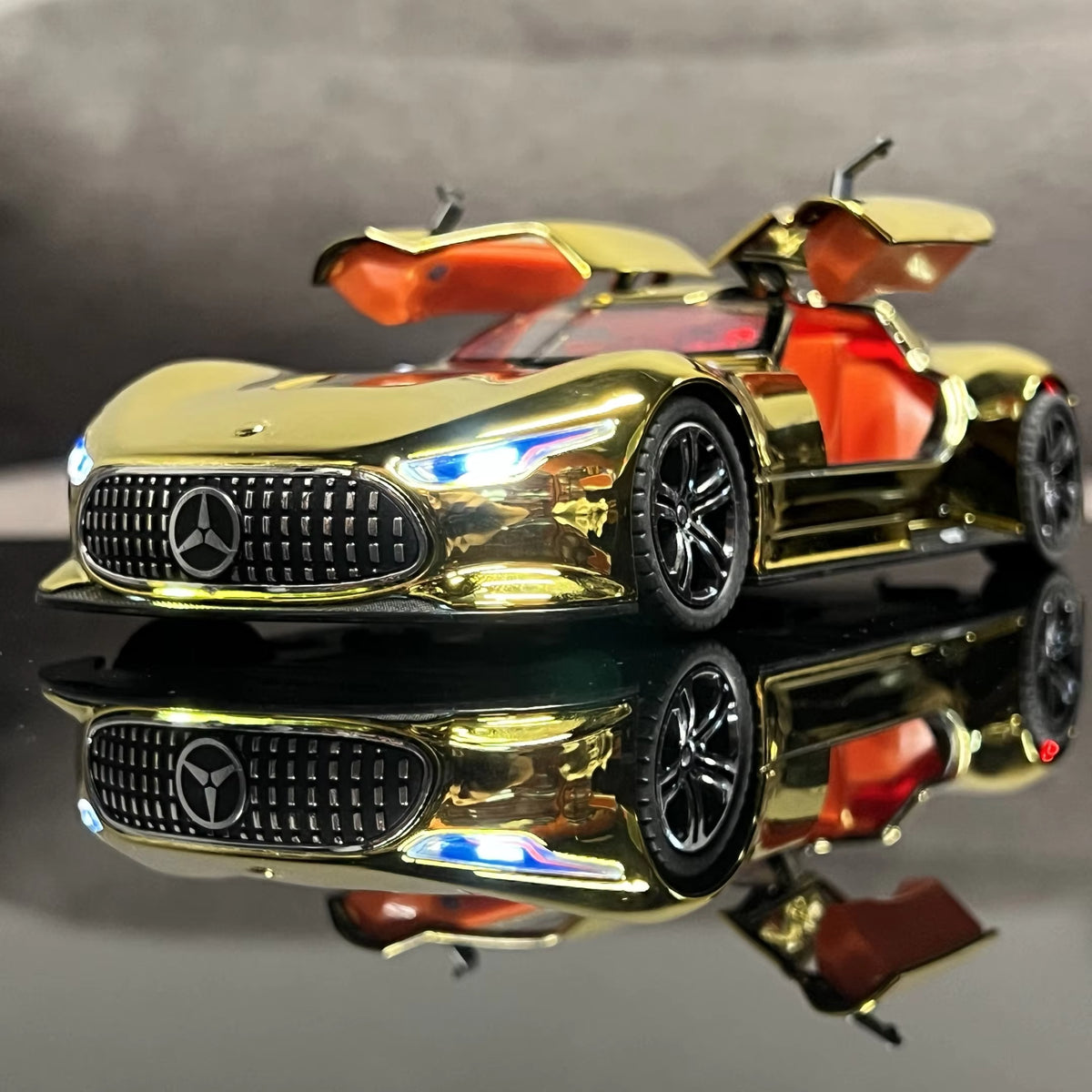 Mercedes-Benz AMG GT Vision 1:24 Diecast Toy Car product image 7
