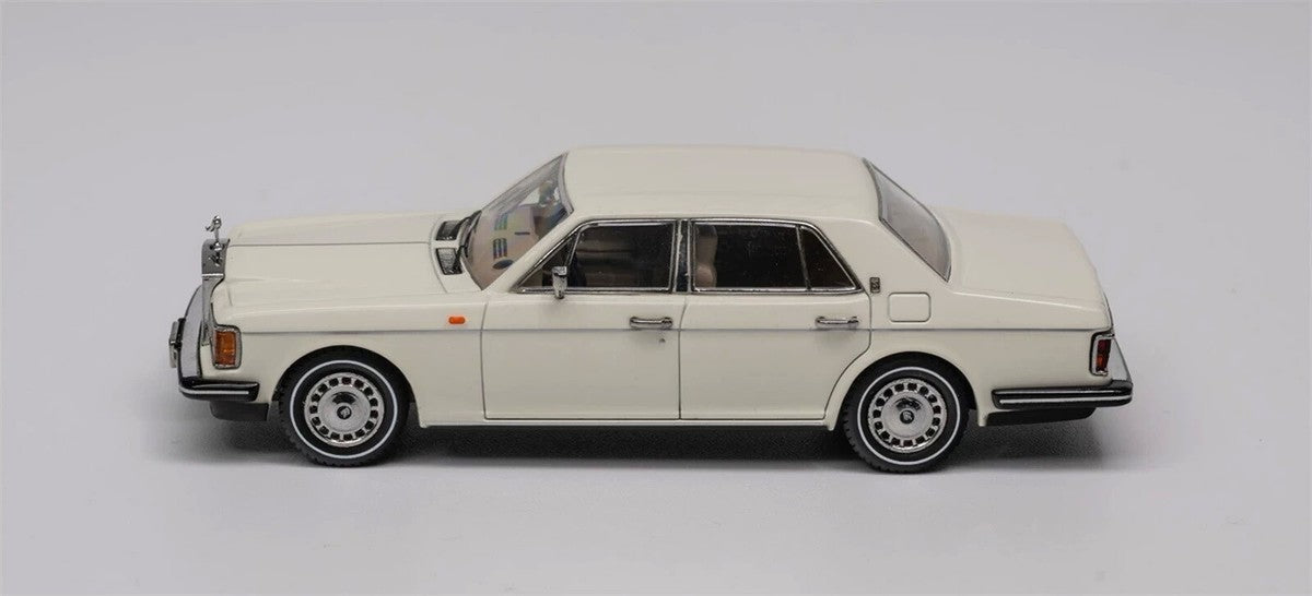 Rolls-Royce Silver Spur Iii 1:24 Diecast Toy Car product image 4