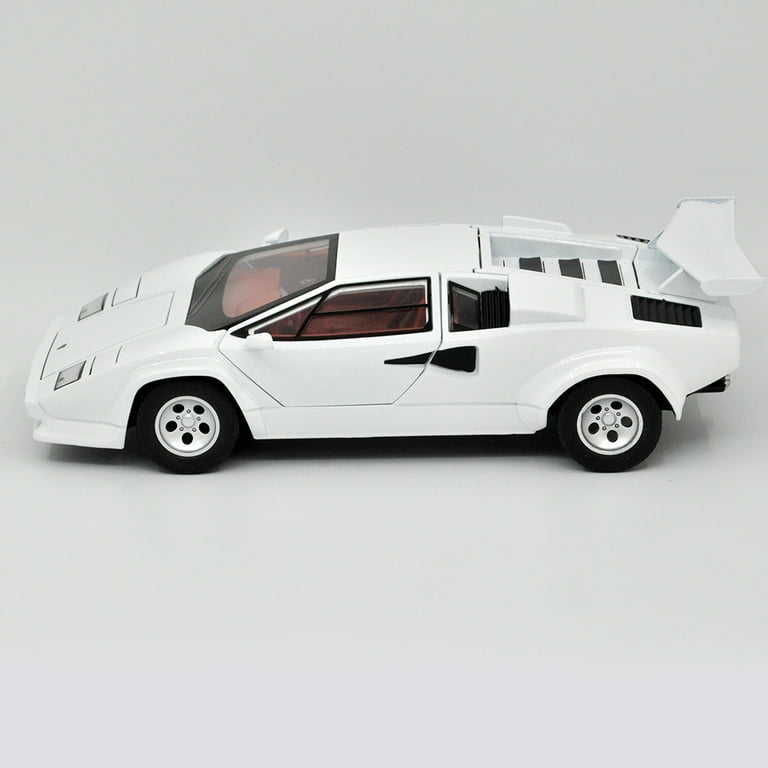 Lamborghini Countach LP 5000 QV 1:18 Die-Cast Model image 4