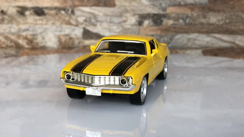 Chevrolet Camaro Z28 1969 1:24 Diecast Toy Car product image 2
