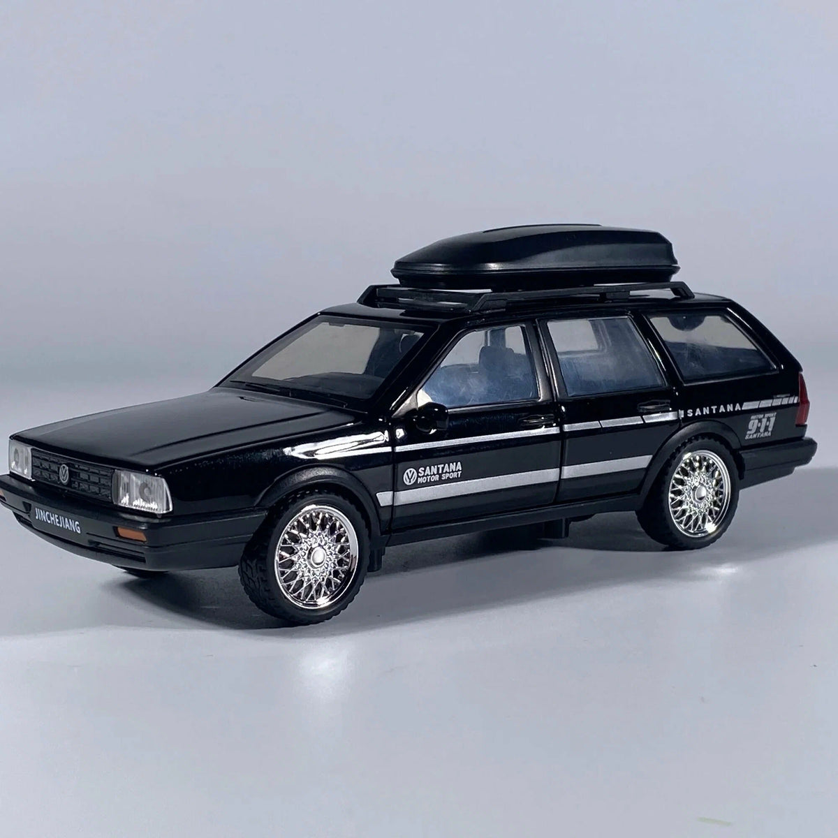 Volkswagen Santana Wagon 1:24 Diecast Toy Car product image 3