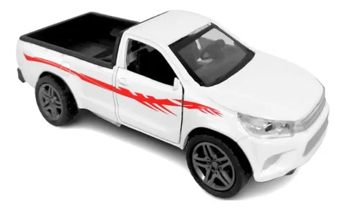 Toyota Hilux 1:24 Diecast Toy Truck product image 1