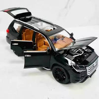 Land Cruiser 200 1:24 Diecast Toy SUV product image 3