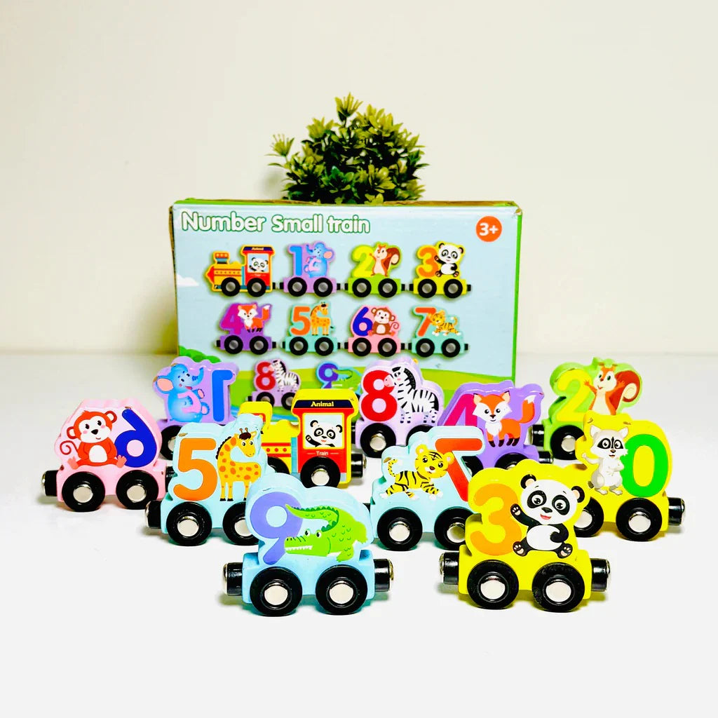 Magnetic Wooden Animal Train Set product image 3