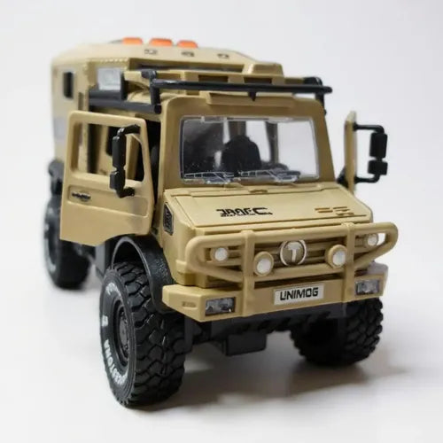 D700-02B simulation off-road camper toy image 4