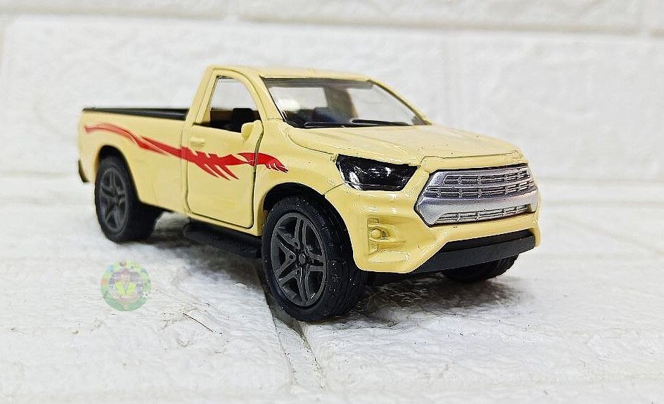 Toyota Hilux Die-Cast 1:32 product image 6