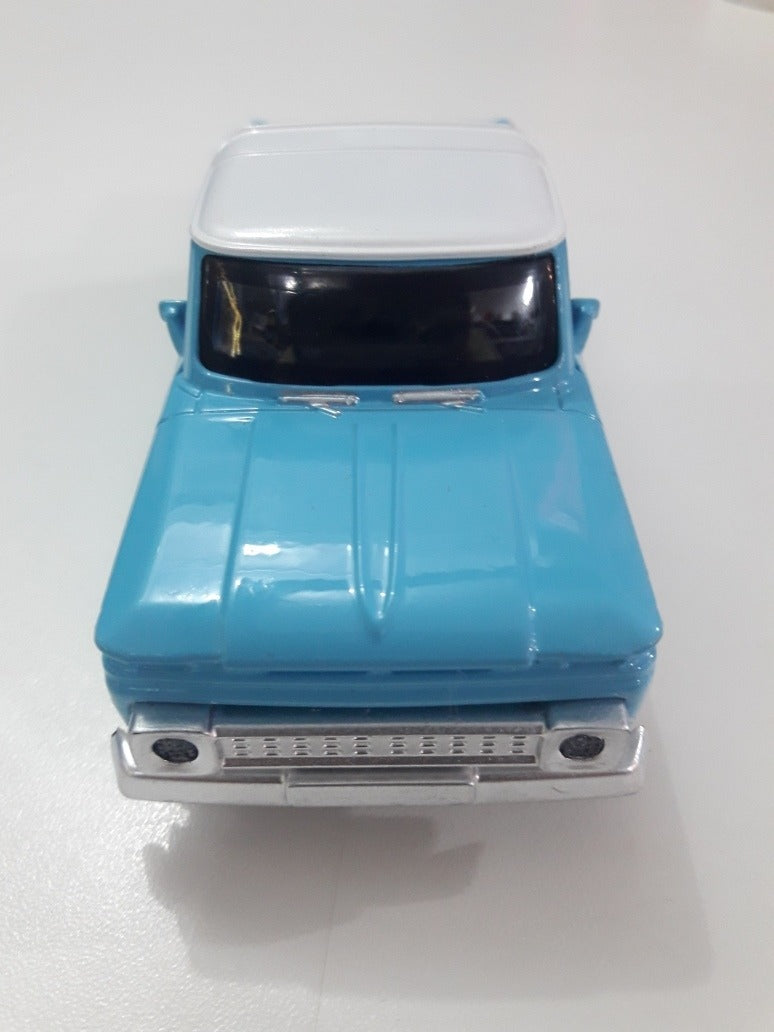 Chevrolet C10 Pickup Die-Cast Model 1966 1:24 product image 9