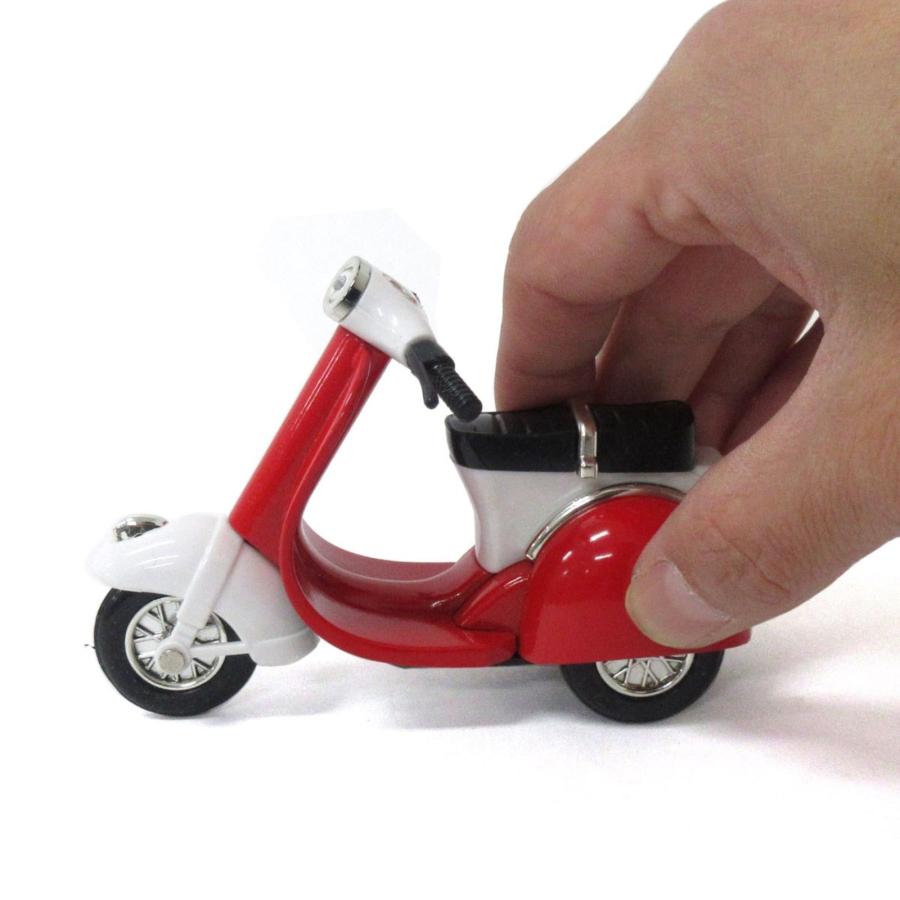 Retro Scooter Pullback Bike 1:12 product image 7