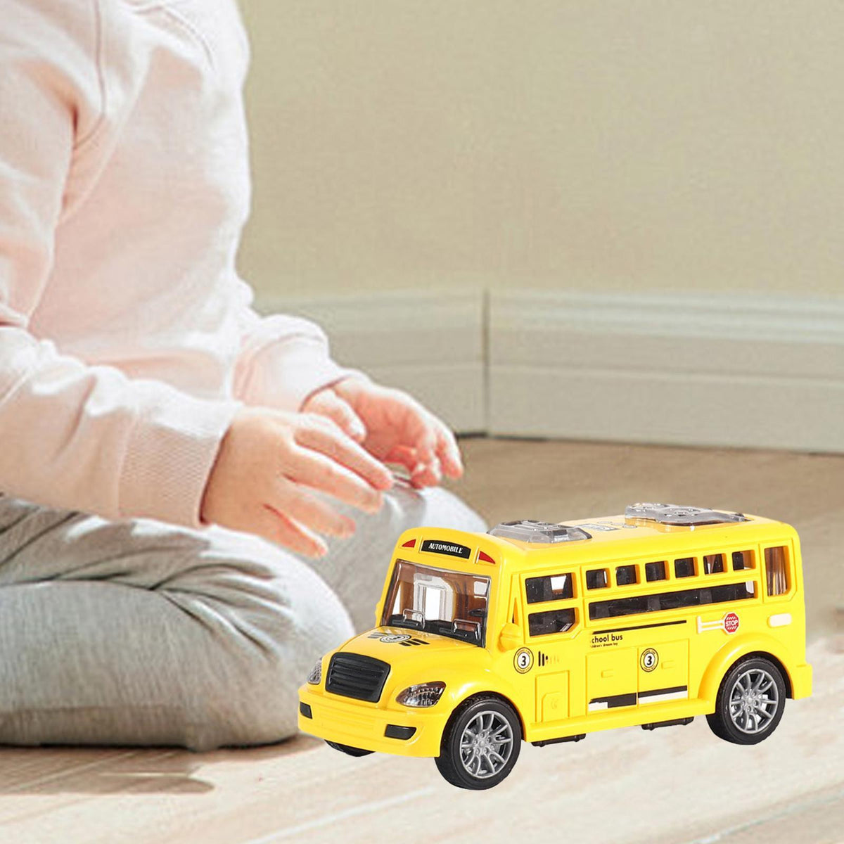 Classic School & City Bus Die-Cast Toy Vehicle