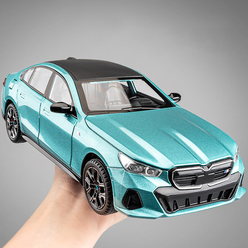 BMW i5 M60 Die-Cast 1:24 product image 4