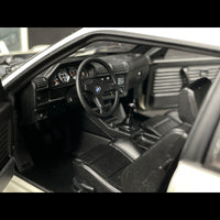 BMW M3 (E30) Die-Cast Model car 1987 1:24 product image 9
