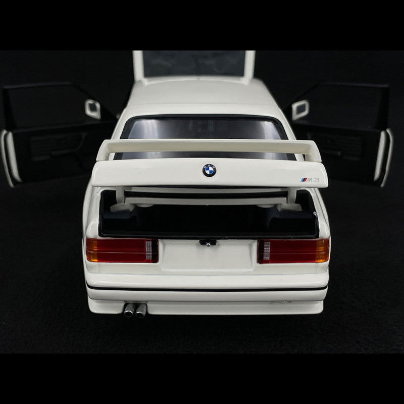 BMW M3 (E30) Die-Cast Model car 1987 1:24 product image 4