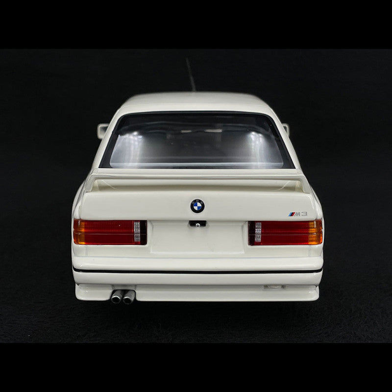 BMW M3 (E30) Die-Cast Model car 1987 1:24 product image 3
