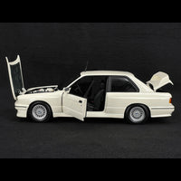 BMW M3 (E30) Die-Cast Model car 1987 1:24 product image 7