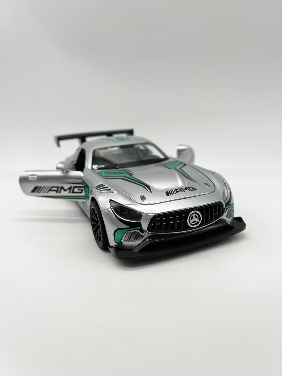 Mercedes-AMG GT Scale Die-Cast Model 1:24 product image 3